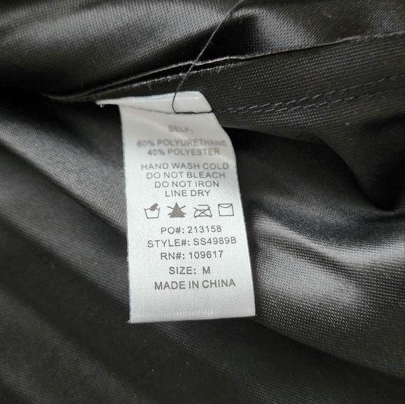 Faux Leather Pleated Skirt Womens Size M SHINESTAR - Picture 3 of 5